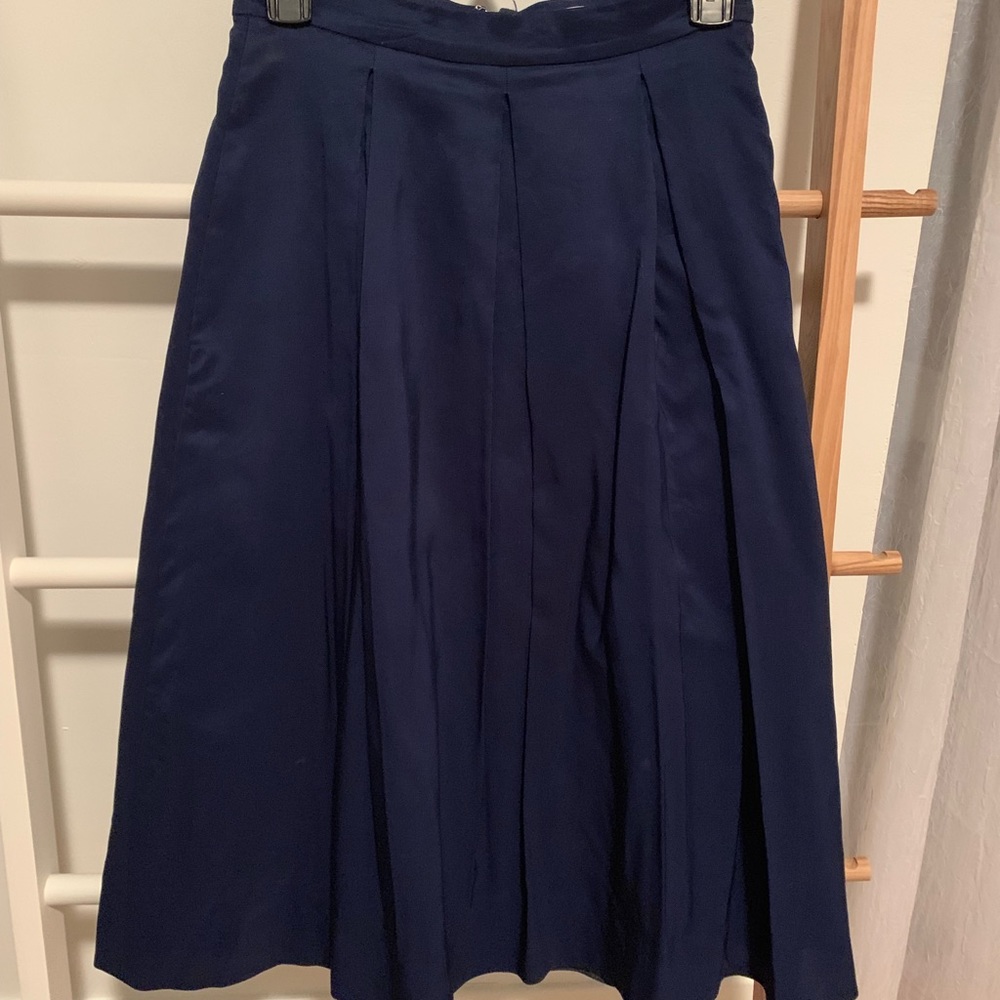 J crew navy blue full pleated skirt